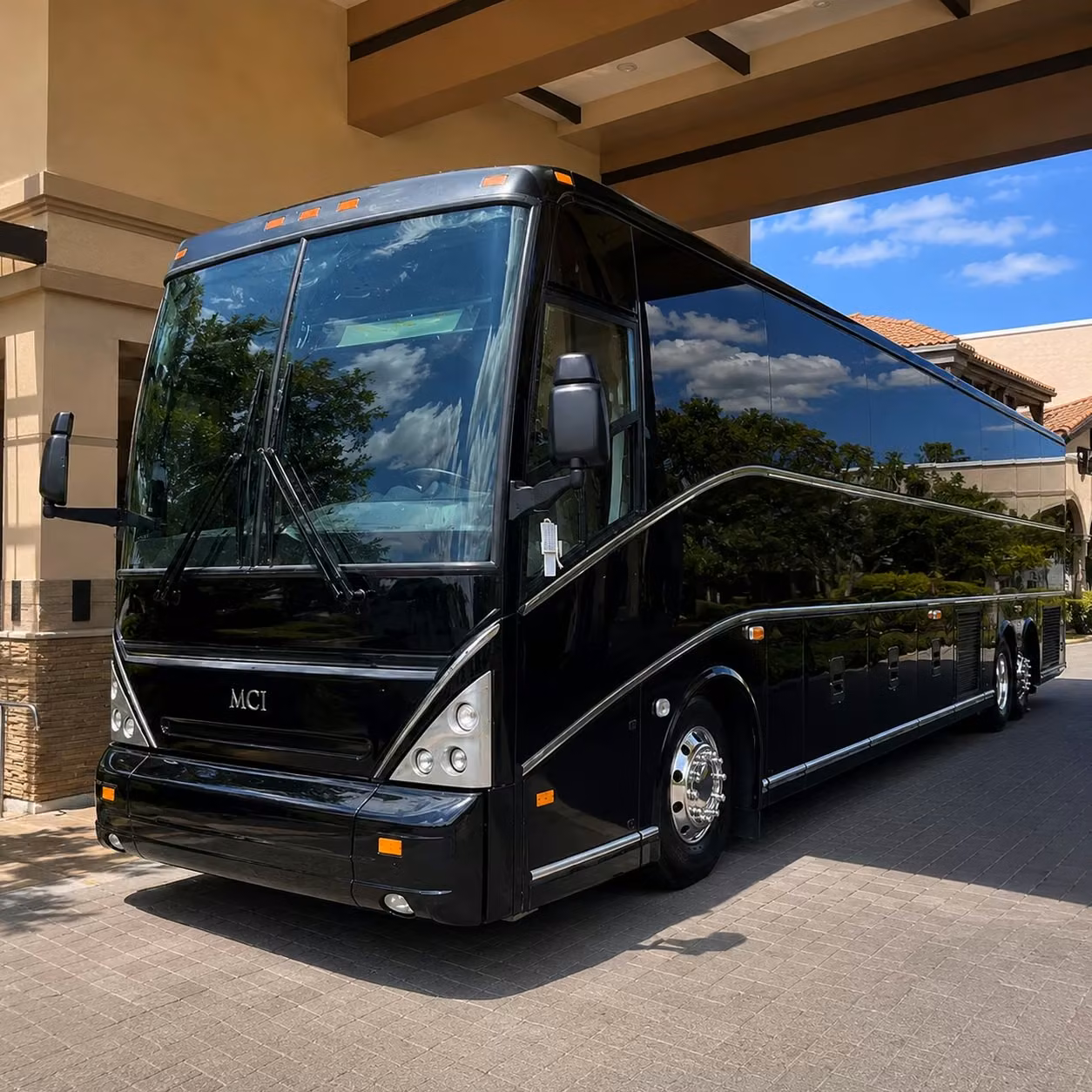 coachbusgilbert com connects gilbert concert fans with buses to every major phoenix metro venue