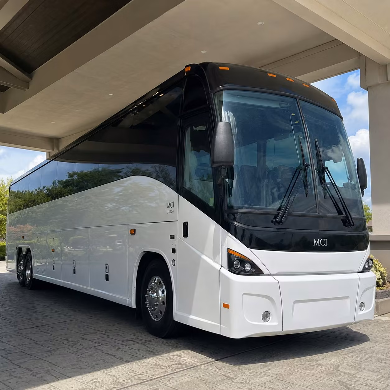 corporate airport shuttle services for gilbert businesses and teams